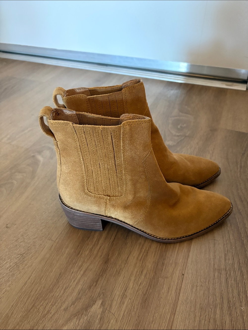 MADEWELL Women's Suede Chelsea Ankle Boots - Tan